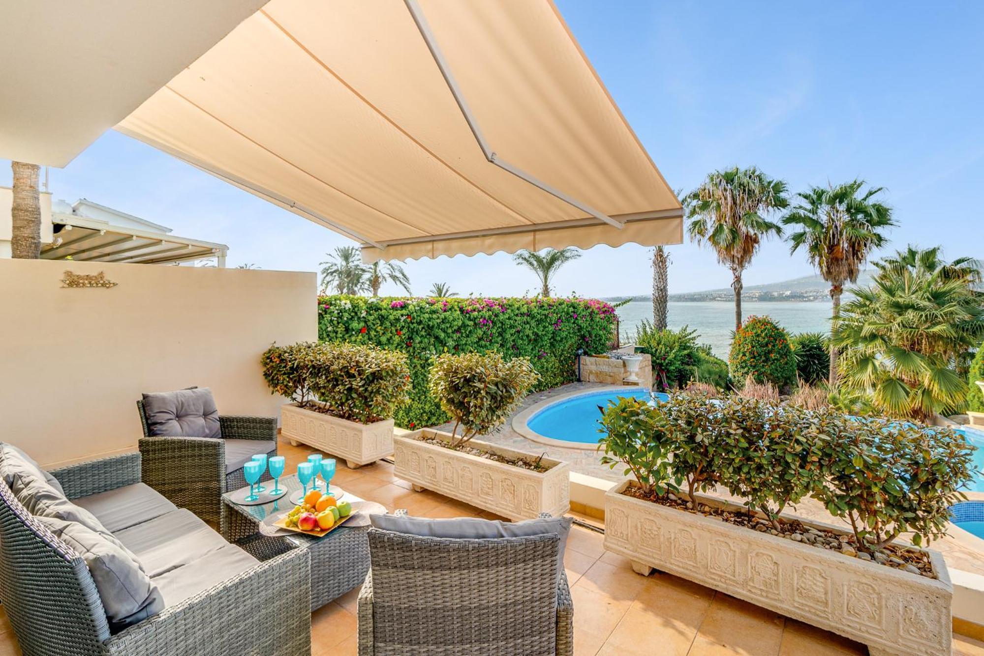 Beach Front Villa Mer Blu By Ezoria Villas Coral Bay Zewnętrze zdjęcie