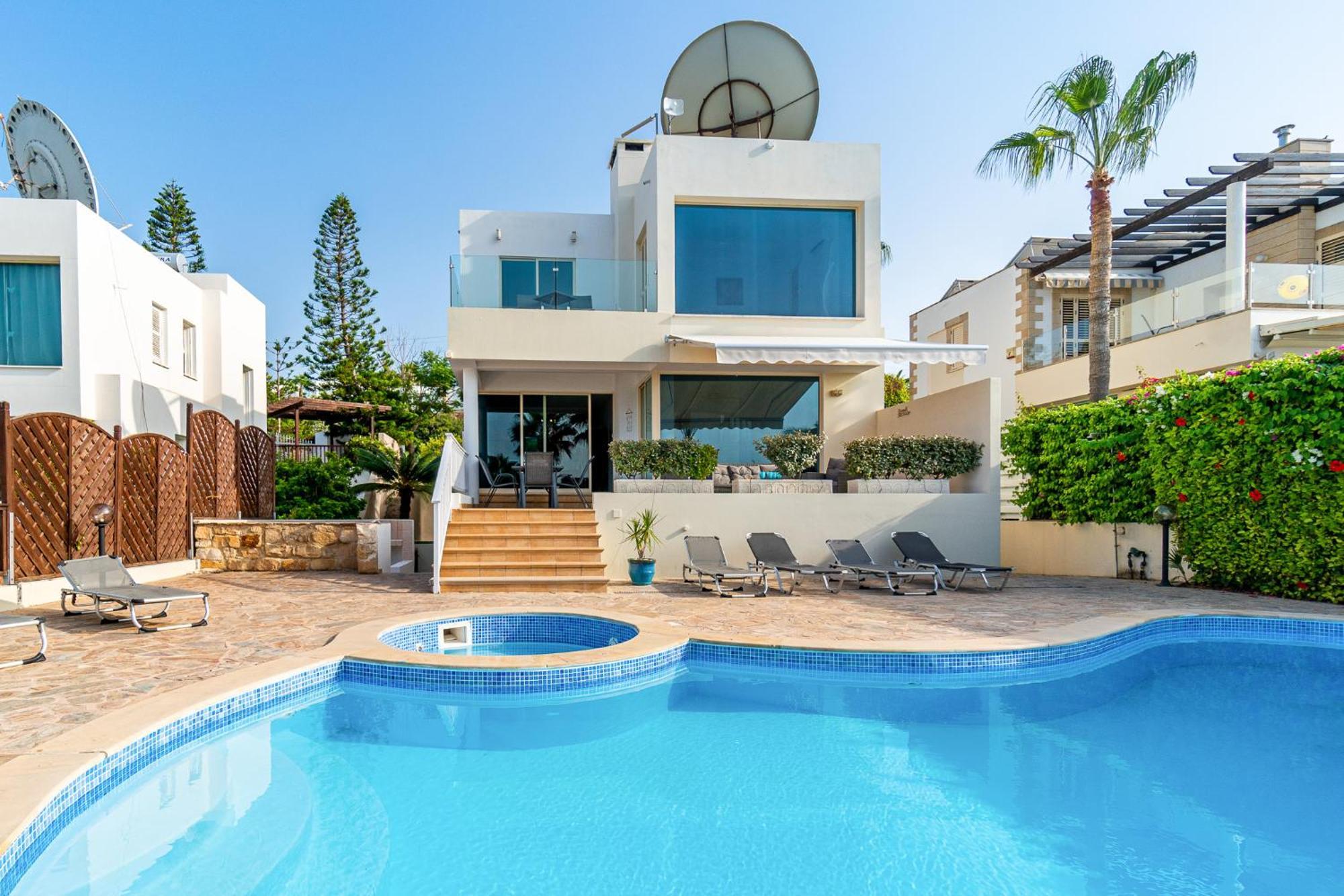 Beach Front Villa Mer Blu By Ezoria Villas Coral Bay Zewnętrze zdjęcie